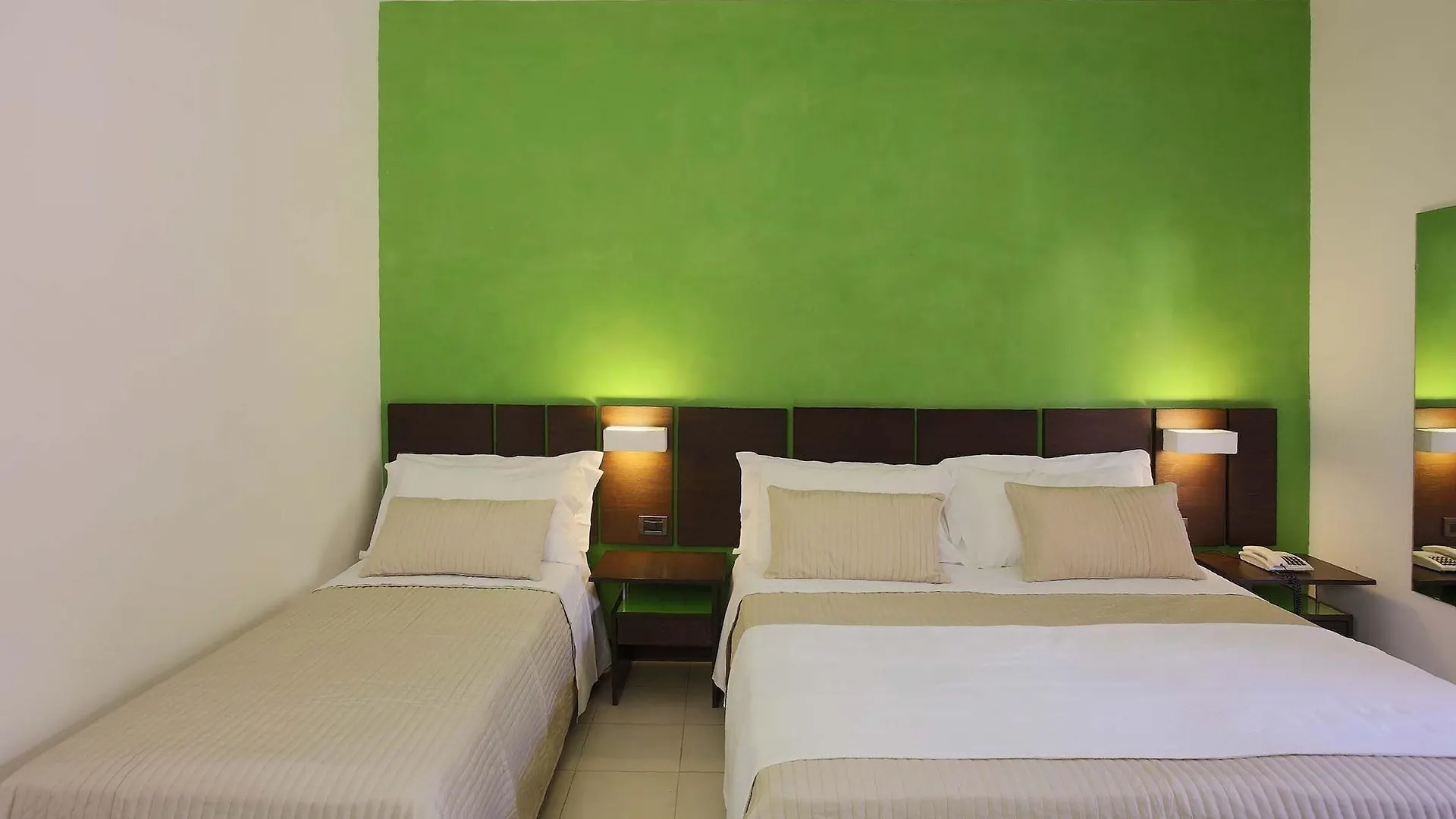 Hotel San Giovanni Giardini-Naxos 3*,  Italië